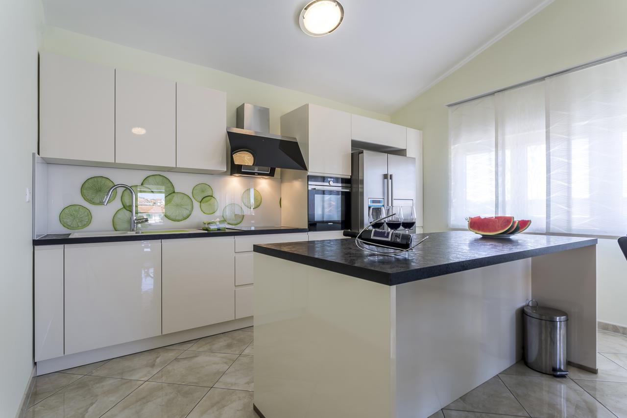 Apartmani Lukic Split Exterior photo